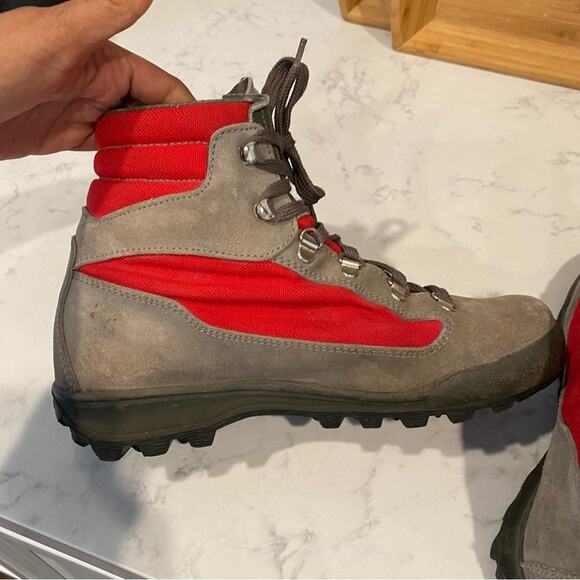 Vintage Vasque Hiking Boots Made in Italy Ankle Suede Gray Skywalk size 7.5 - Picture 8 of 15